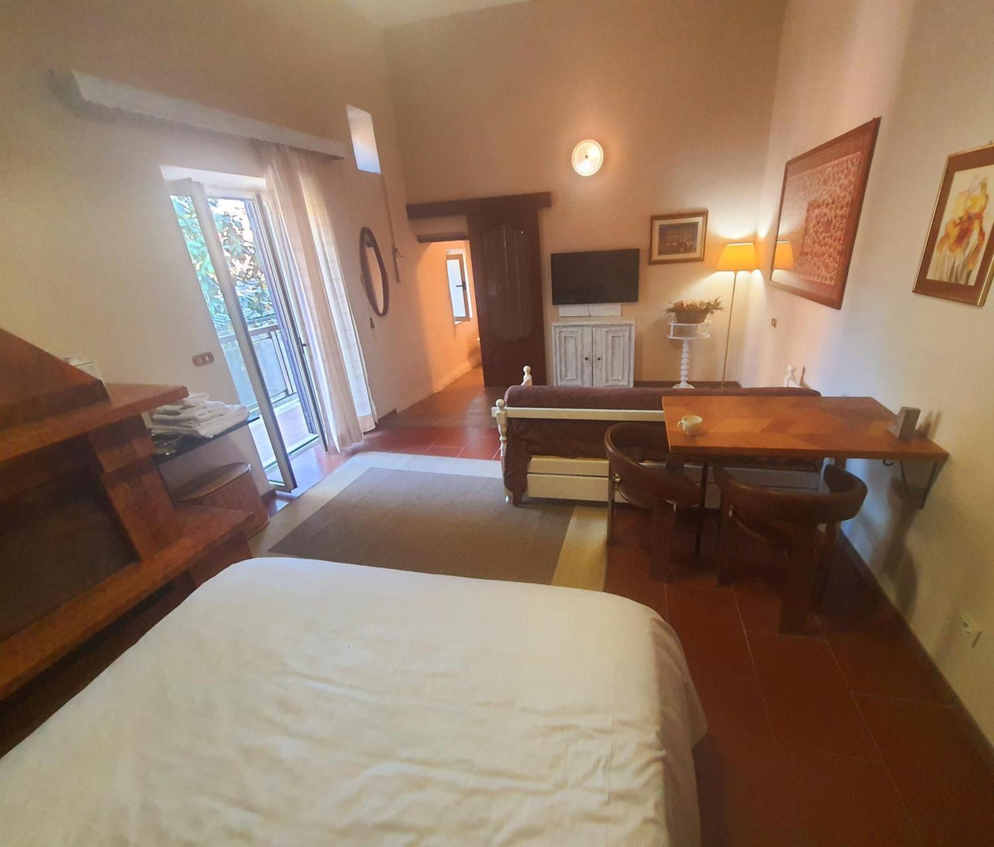 Le Stanze Dei Doria Hotel Valmontone Bagian luar foto