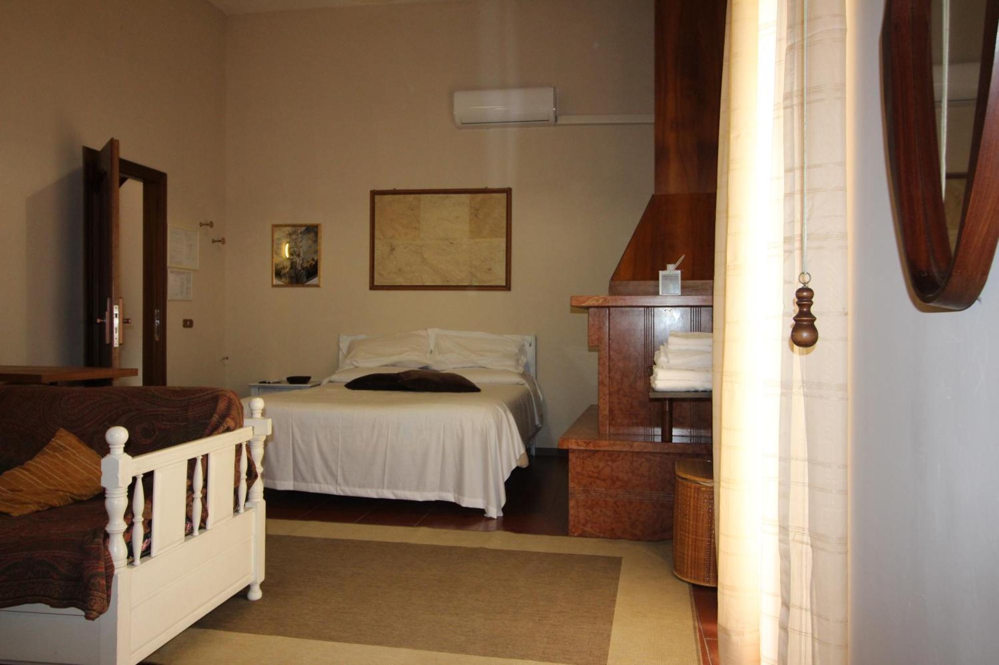 Le Stanze Dei Doria Hotel Valmontone Bagian luar foto
